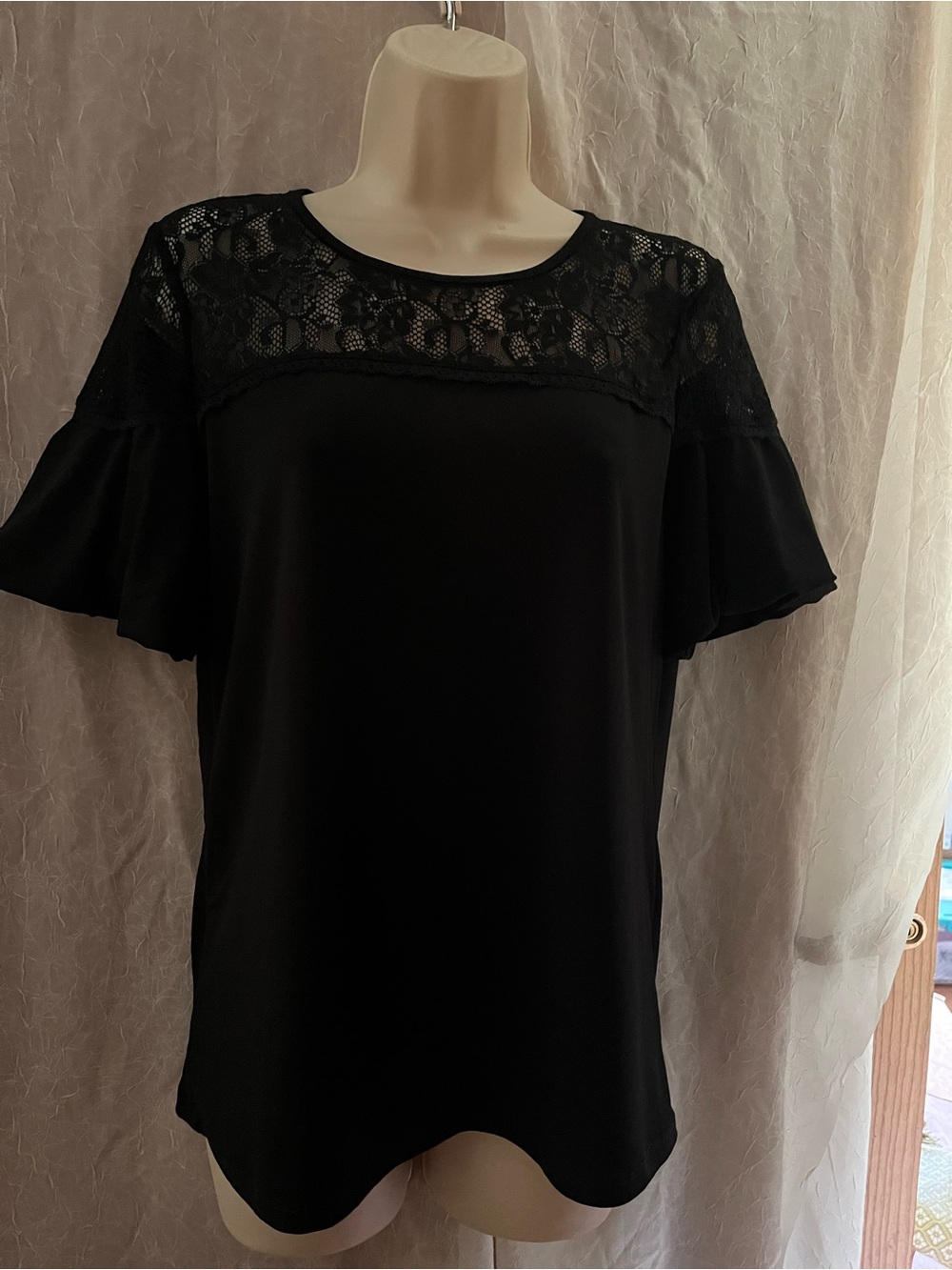 Adrianna Papell Black Lace Yoke Flutter Sleeve Blouse
